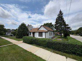 900 Singer Ave, Lemont, IL 60439