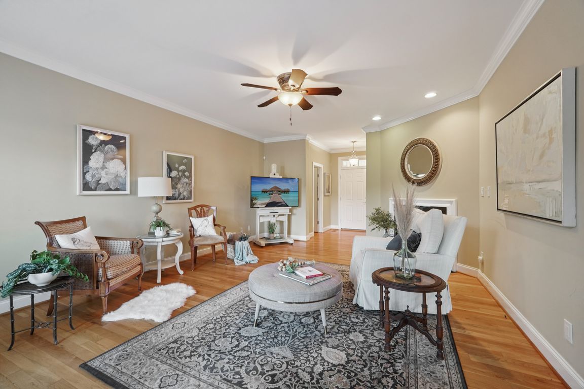 next background image