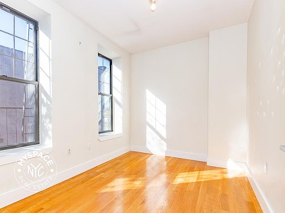 4th image of 40 Malcolm X Blvd APT 2E