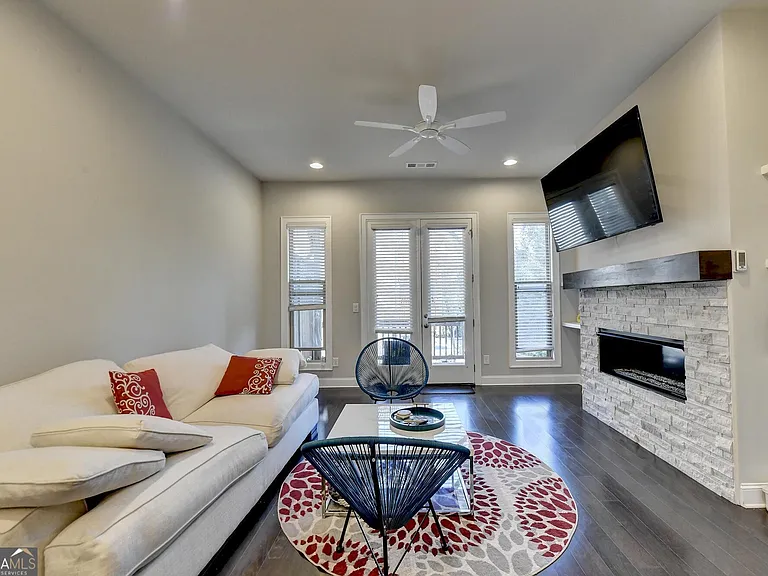 4245 Deming Cir — Photo 15