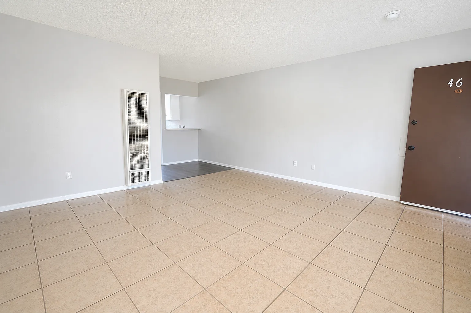 Studio, 554 sqft, $1,525 — Photo 3