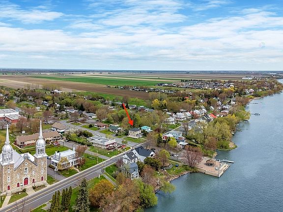 2nd image of 1044 Chemin Du Rivage Saint Antoine Sur
