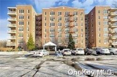 23-35 Bell Blvd #3F, Queens, NY, 11360
