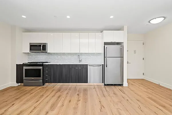 Rented by Modern Spaces | media 13