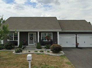 91 Commons Xing, Windsor, CT 06095