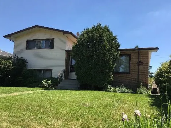 4619 111a St NW #1A, Edmonton, AB T6H 3G4
