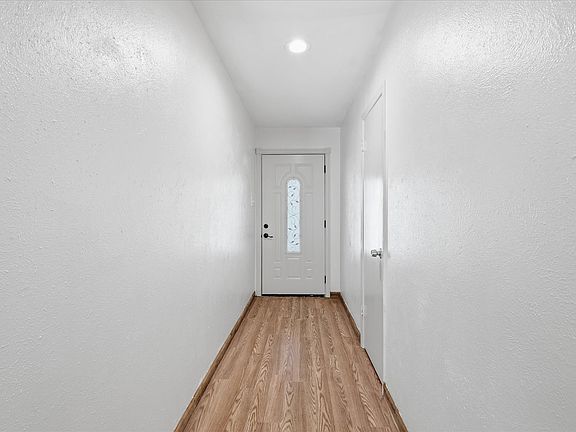 4th image of 6609 Emily Dr