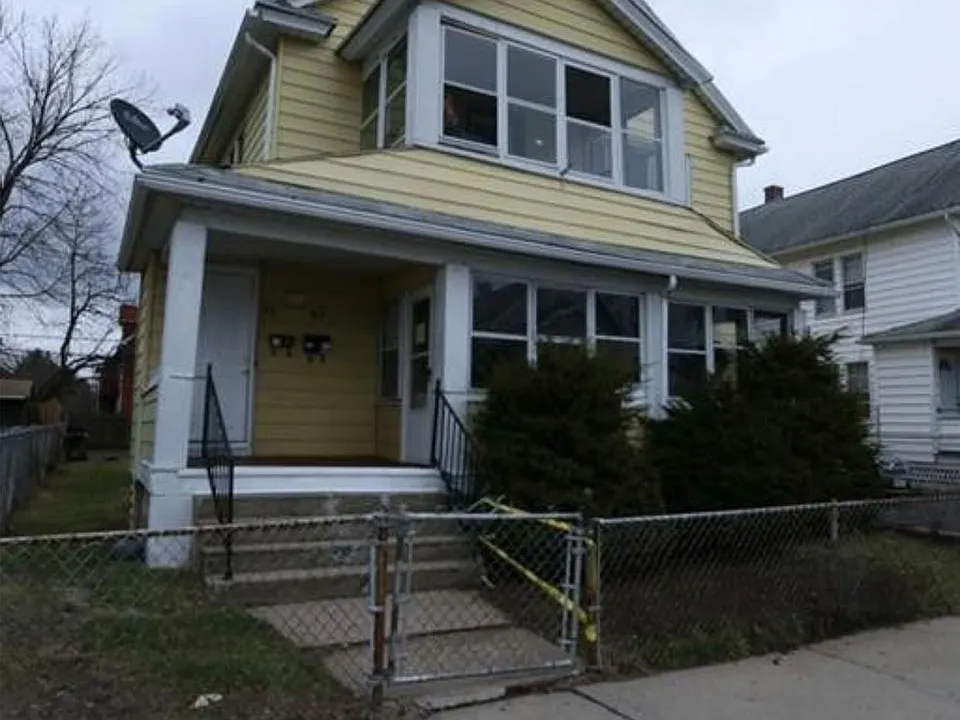 91 Mooreland St #2