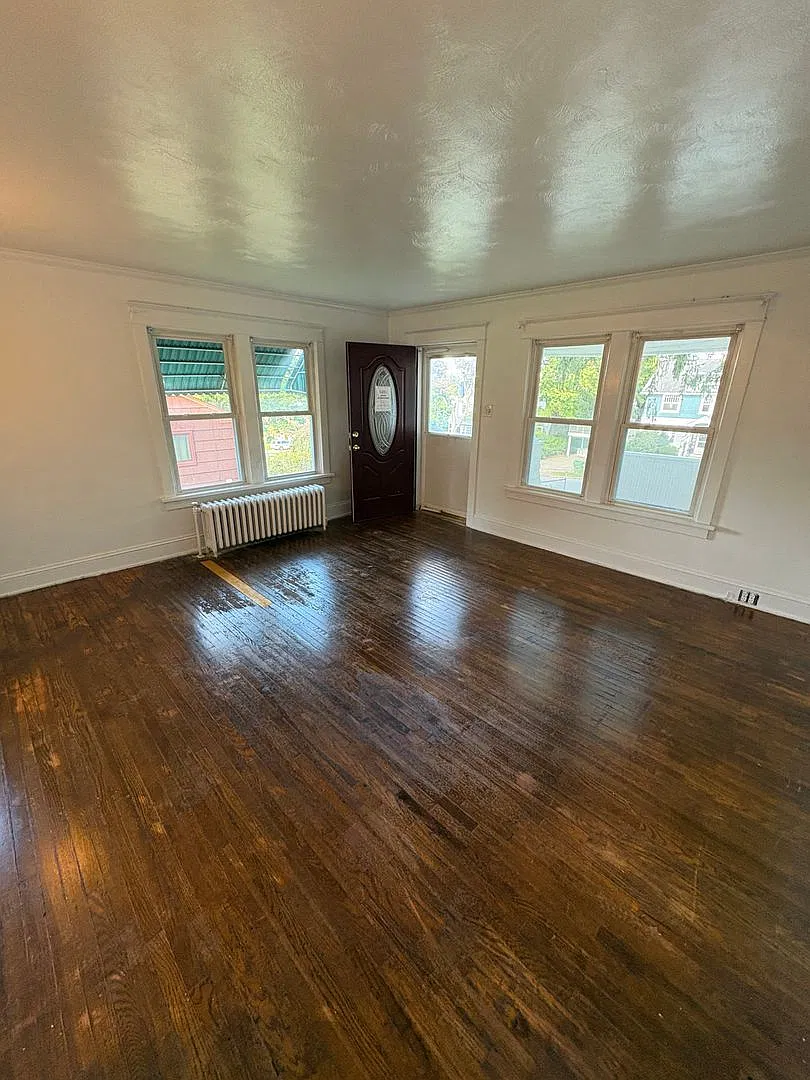 3 Bedroom 1 Bath in Williamsport — Photo 4