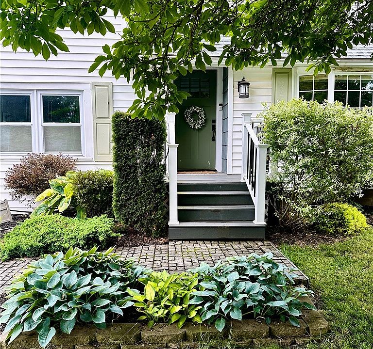 1st image of 22 Burr Ave