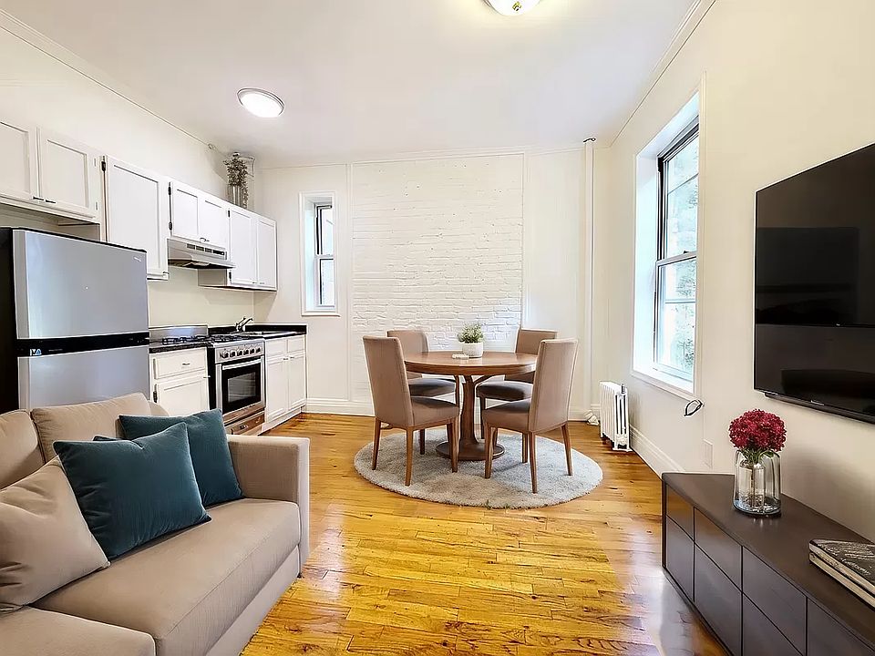 2nd image of 106 Norfolk St APT 7