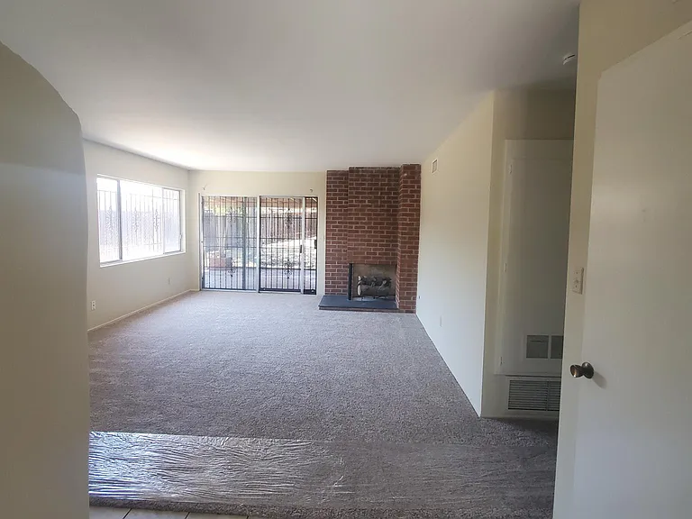 4464 Arendo Dr — Photo 3