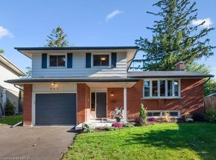 407 Grangewood Dr, Waterloo, ON N2K2E4