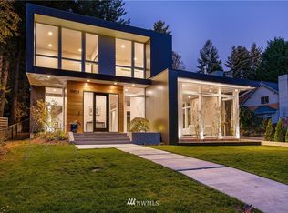 10821 NE 108th Ln, Kirkland, WA 98033