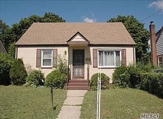 1st image of 762 Union Dr