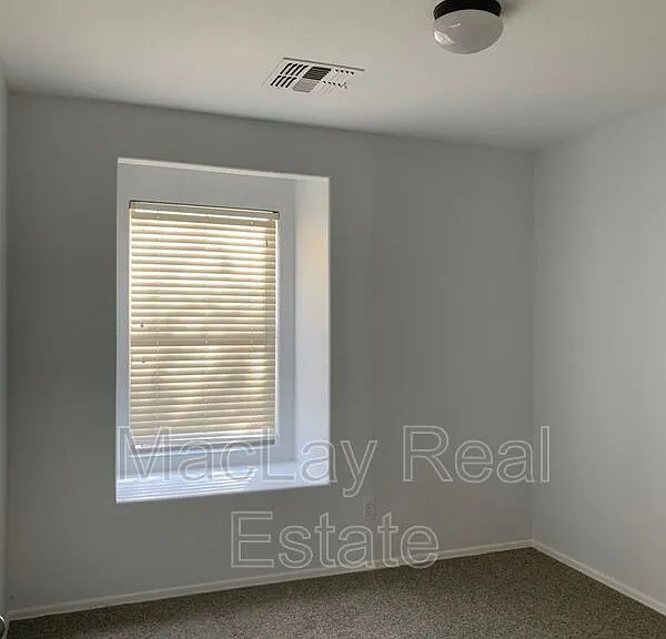 5809 E Hampton Ave — Photo 9