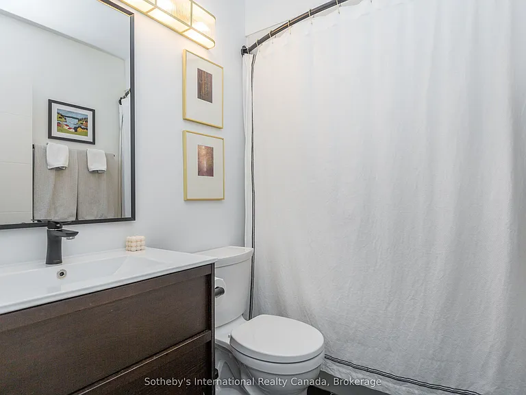 125 Fairway Cres #16 — Photo 7