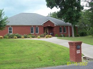 404 Saint Andrews Ln, Benton, KY 42025