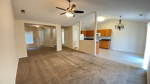 1000 Post Oak Ct Photo 1