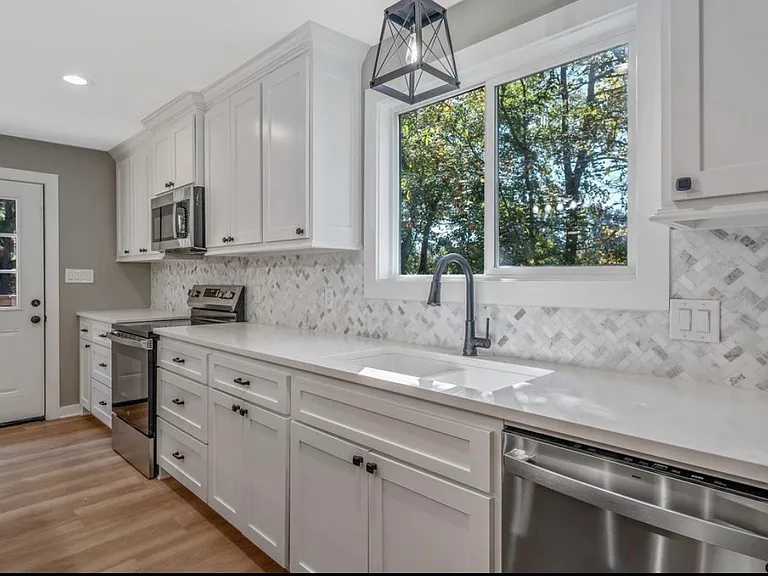 9360 County Road 3407 — Photo 3