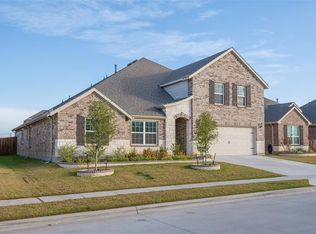 816 Basket Willow Ter, Fort Worth, TX 76052