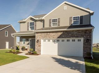 8908 Red Hawk Ct, Sylvania, OH 43560