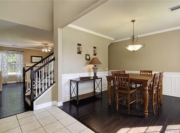 4th image of 7124 Avignon Dr