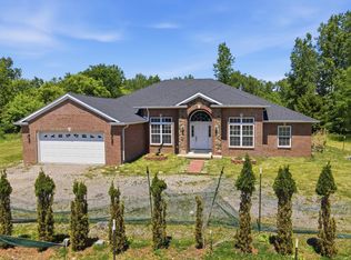 32200 Ecorse Rd, Romulus, MI 48174