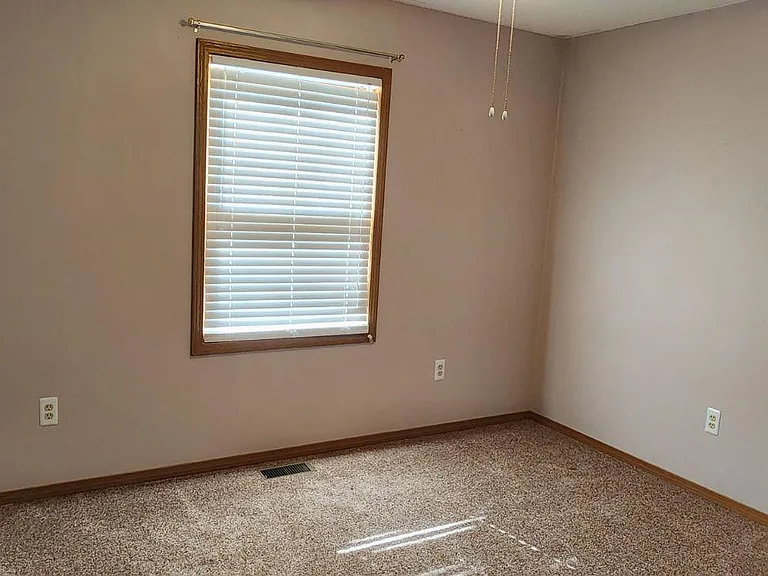 590 Wilson Ave — Photo 14