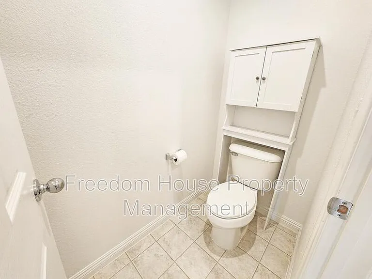 3821 E Weld Ave — Photo 34