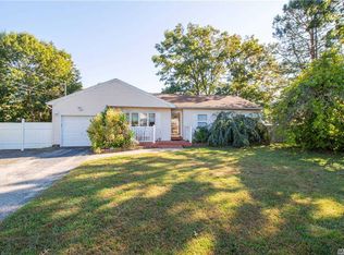 2279 9th Ave, Ronkonkoma, NY 11779