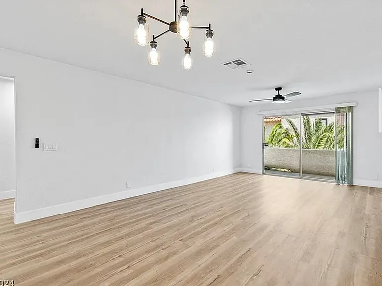1676 Jupiter Ct #F — Photo 5