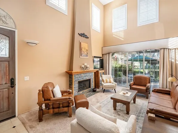 26901 Seurat Ln, Santa Clarita, CA 91355