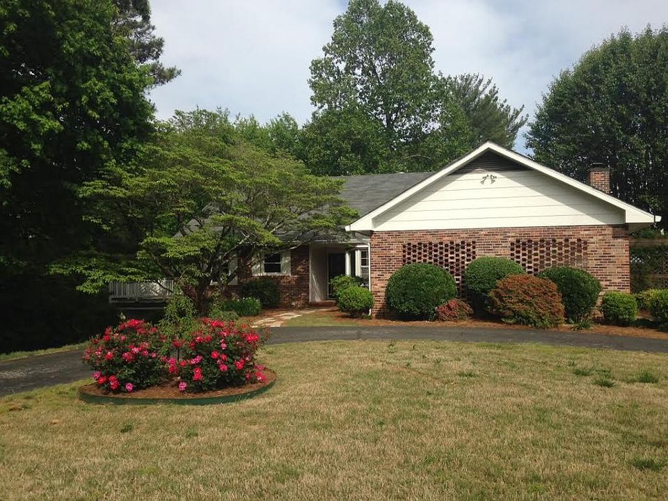 1st image of 3506 Oak Knoll Dr