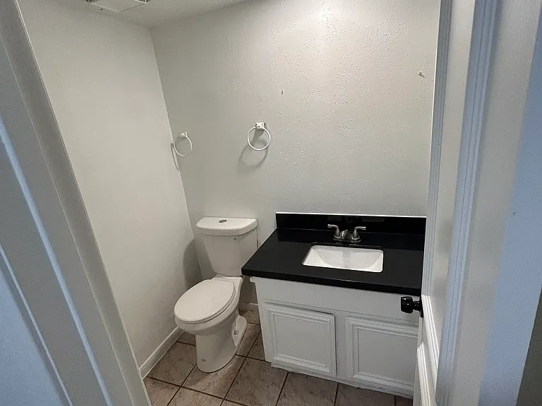4716 Cashel Cir — Photo 15