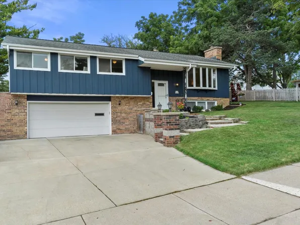 W160N8793 Patton DRIVE, Menomonee Falls, WI 53051