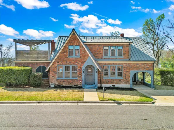 209 Dozier St, Wetumpka, AL 36092