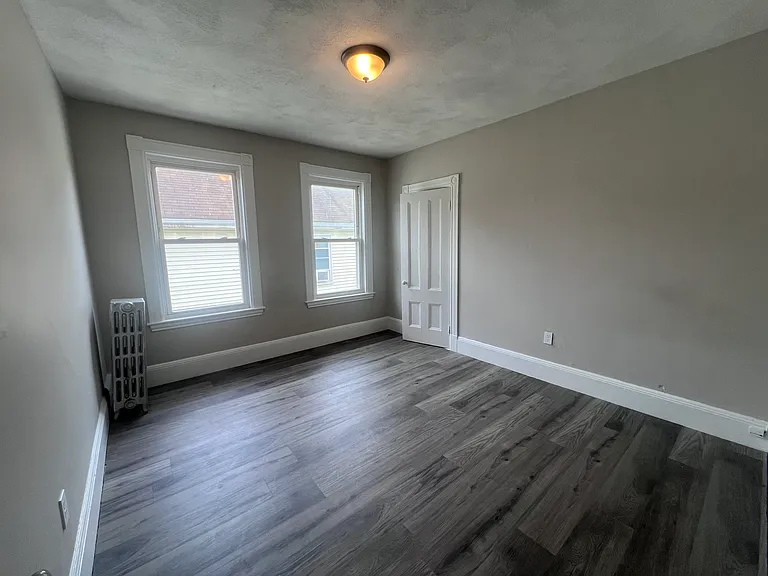 666 Metropolitan Ave #2 — Photo 5