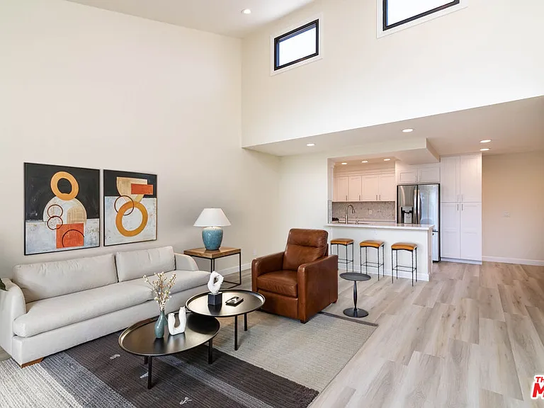 8515 Falmouth Ave #422 — Photo 36