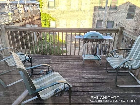 3rd image of 1535 N Hudson Ave #3