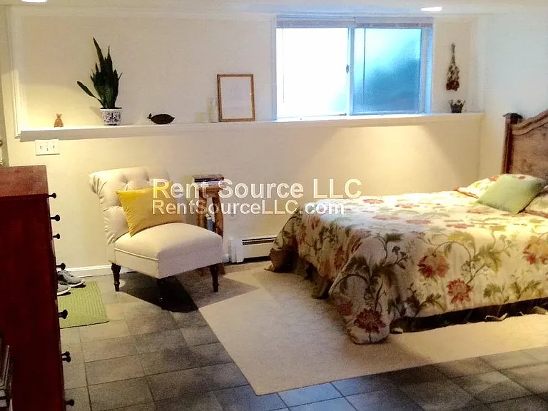 2B Hingham St — Photo 8
