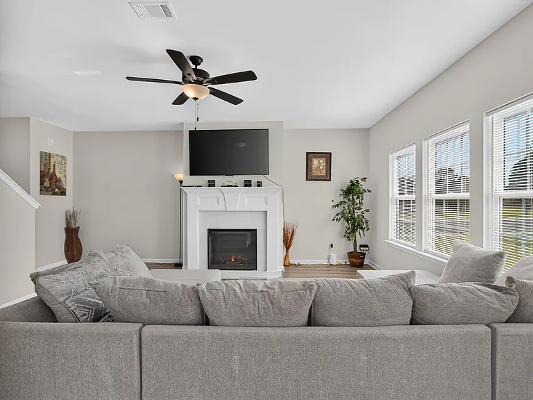118 Juniper Dr — Photo 27