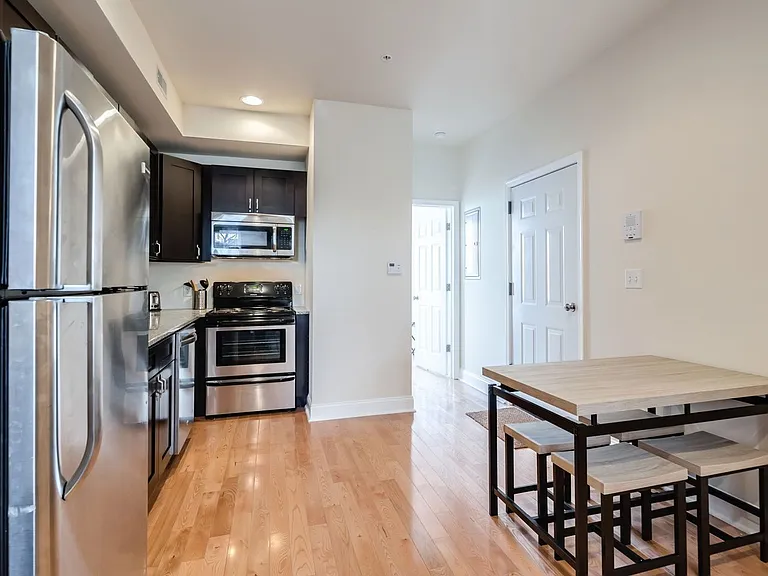 2551 Grays Ferry Ave #2 — Photo 2