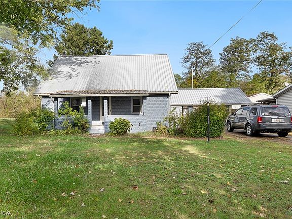 3rd image of 2335 Goshen Valley Dr SE