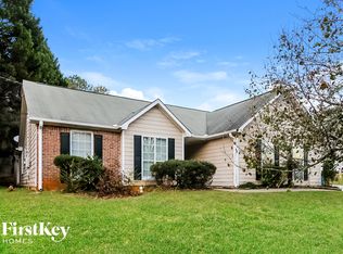 6206 Amberly Rd, Rex, GA 30273