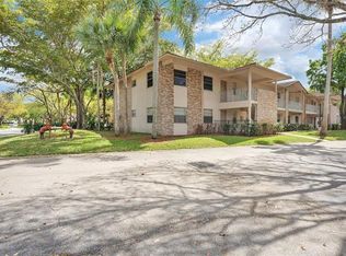 8323 Royal Palm Blvd, Pompano Beach, FL 33065