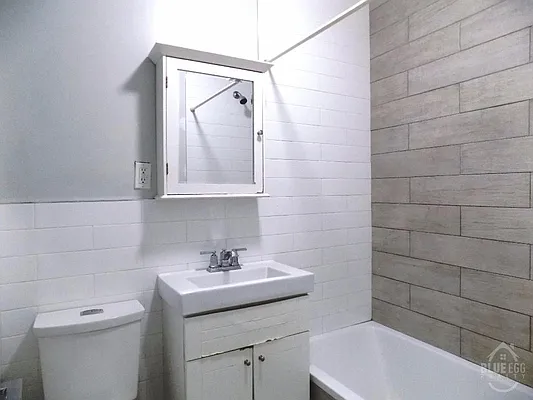 Rented by Blue Egg Realty Corp | media 15