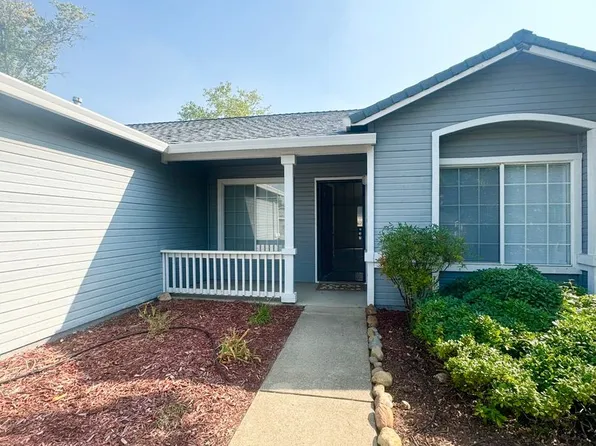 1276 Grouse Dr, Redding, CA 96003