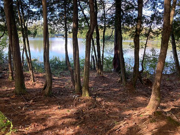 4th image of 62 East Point Way