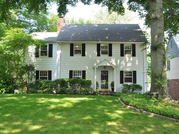 100 Parkway W, Mount Vernon, NY 10552